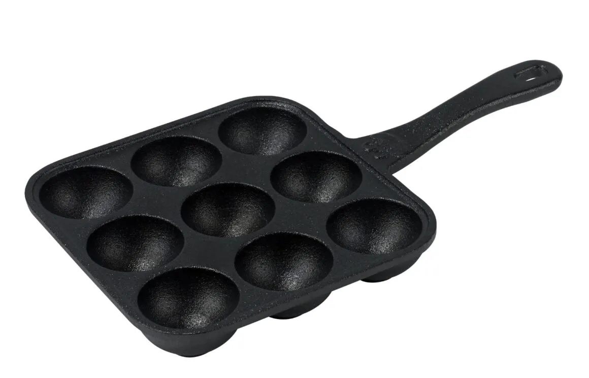 Her får du en flot æbleskivepande til induktion, hvor du kan lave hele 9 æbleskiver ad gangen.