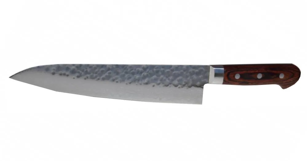 Denne japanske gyuto fra elite er en elegant og skarp kokkekniv med et blad i smukt damaskus-mønster.-