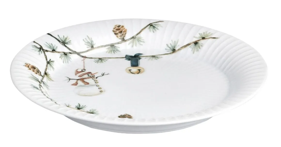 En dekorativ juletallerken fra Kähler, som egner sig perfekt til julebordet.