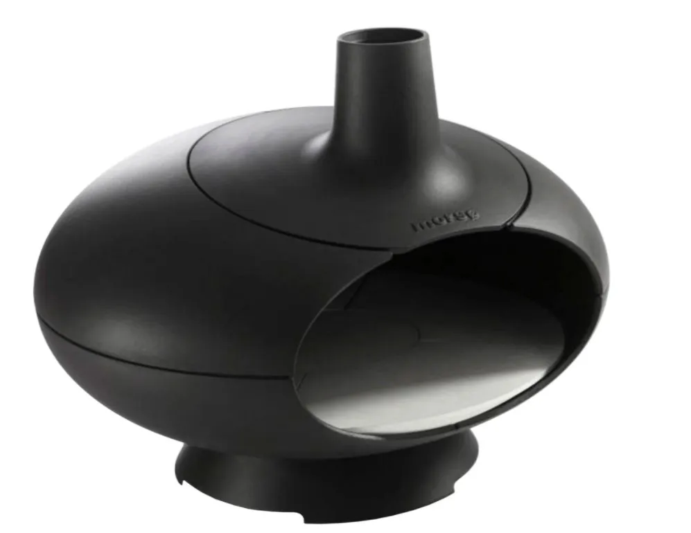 Morsø Forno er en udeovn, der egner sig perfekt til pizzaer. Den er virkelig æstetisk, og den vil med garanti højne din terrasse eller dit udekøkken.